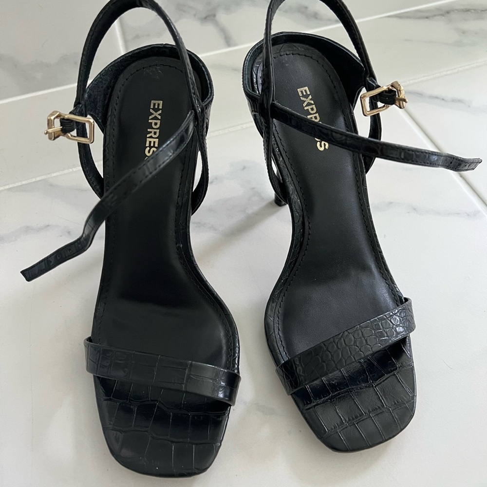 Black Textured Low Back Heeled Sandals